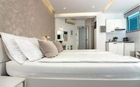 Apartments Lovret Flowers